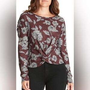 BCX Juniors’ Printed Twist-Front Top